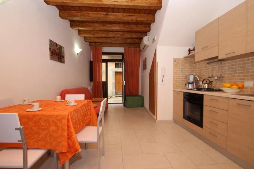 Casa Vacanze Zio Pasquale Cefalù Buitenkant foto